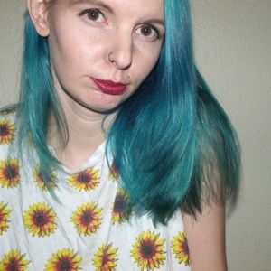 Meet your Posher, Kayla